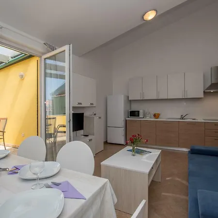 Apartmani Svjetionik Umag Exterior photo